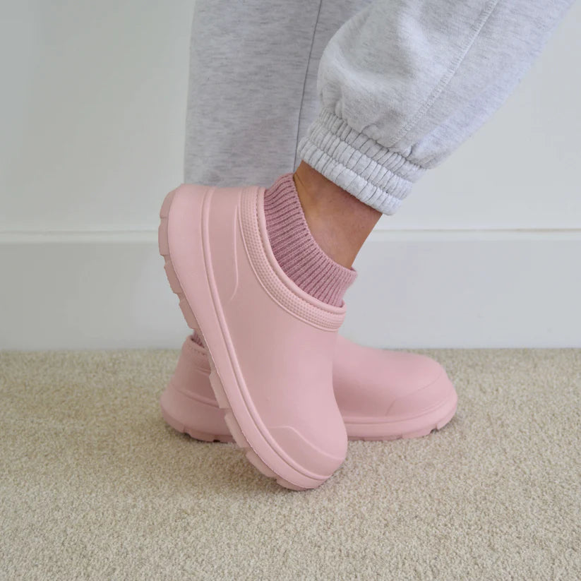 CloudyChic - Comfortable & Stylish Clogs