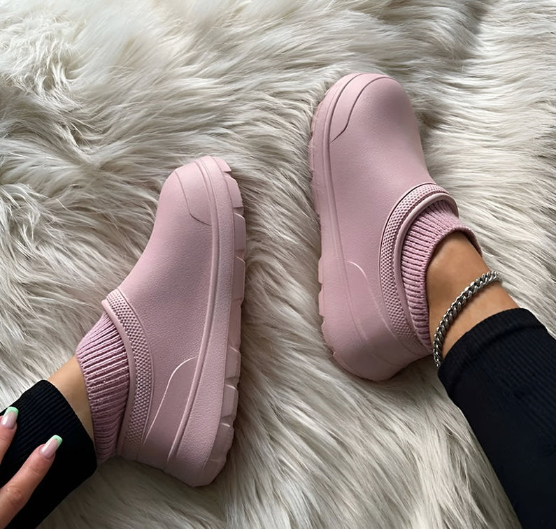 CloudyChic - Comfortable & Stylish Clogs